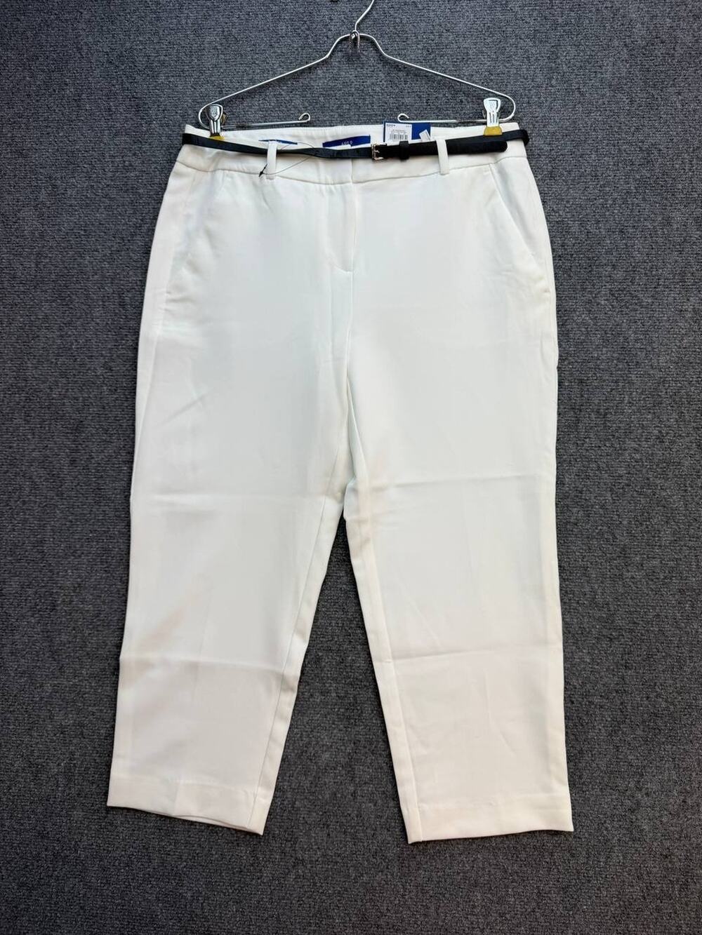 Apt. 9 Women’s Size 6 White Capri Dress Pants Straight Leg Black Belt NWT